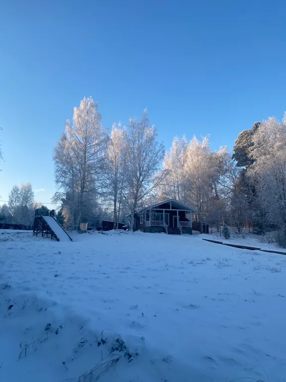 Коттедж в Карелии с сауной и видом на озеро