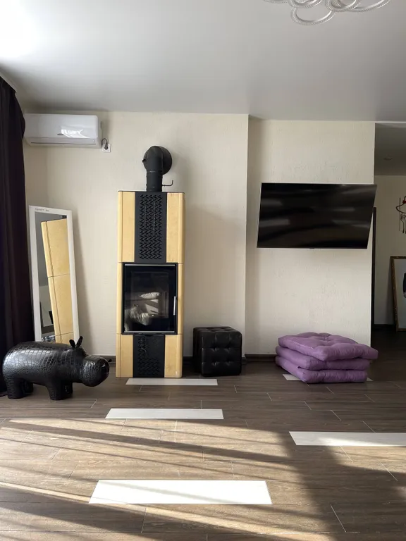 Дом с подогреваемым бассейном и 5 спальнями