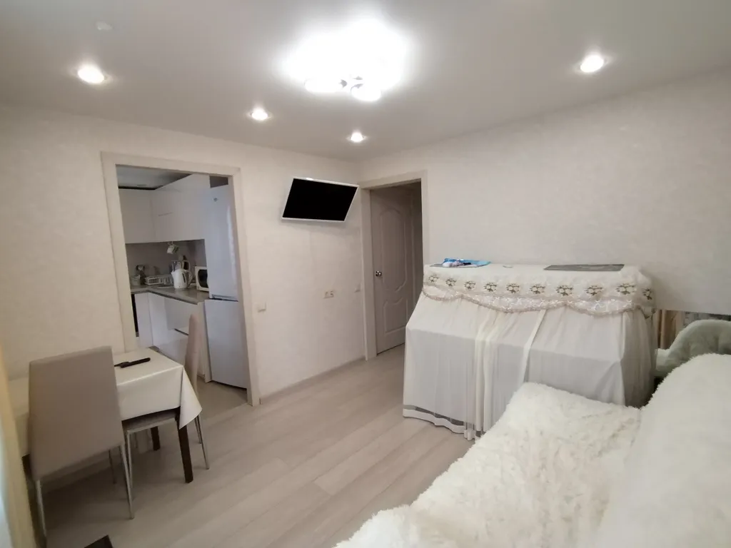 Уютная квартира, 2 остановки метро до центра, в тихой парковой зоне