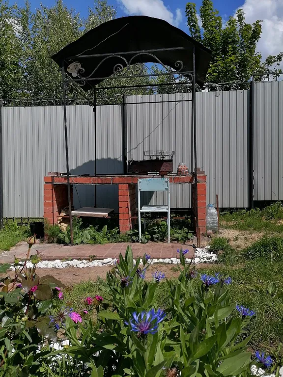 Коттедж в черте города