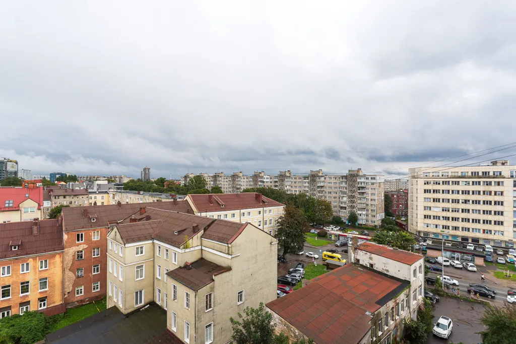 Уютная квартира с двумя балконами в центре рядом с Островом Канта