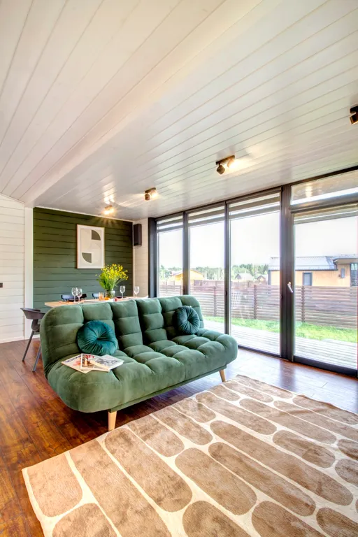 Уютный дoм с видом нa лес