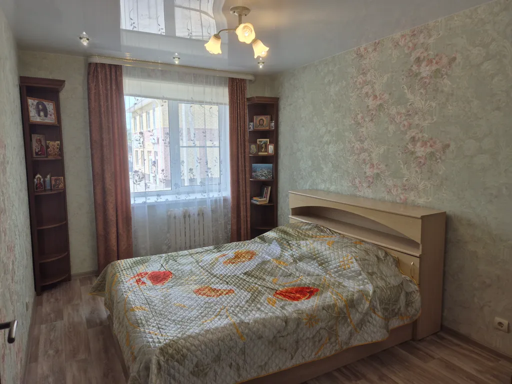 Уютная современная просторная квартира рядом с монастырем