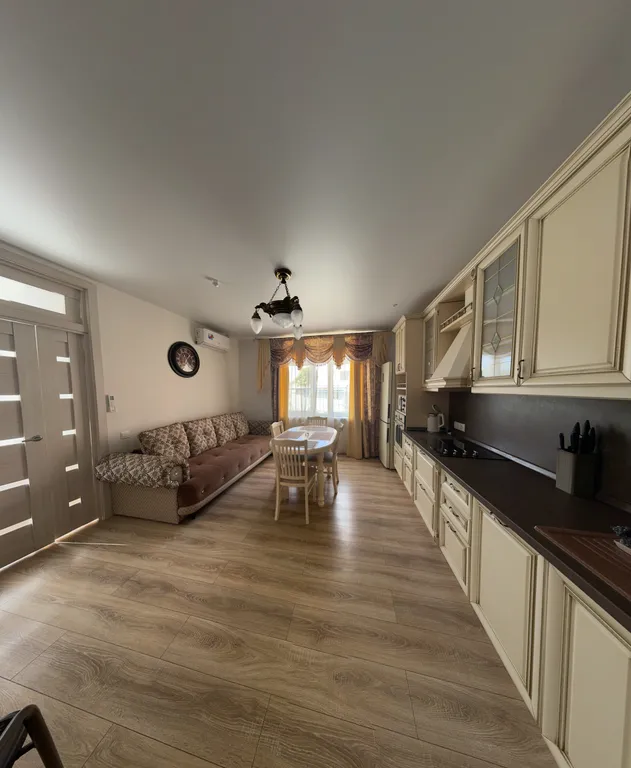 Квартира евродвушка с видом на горы