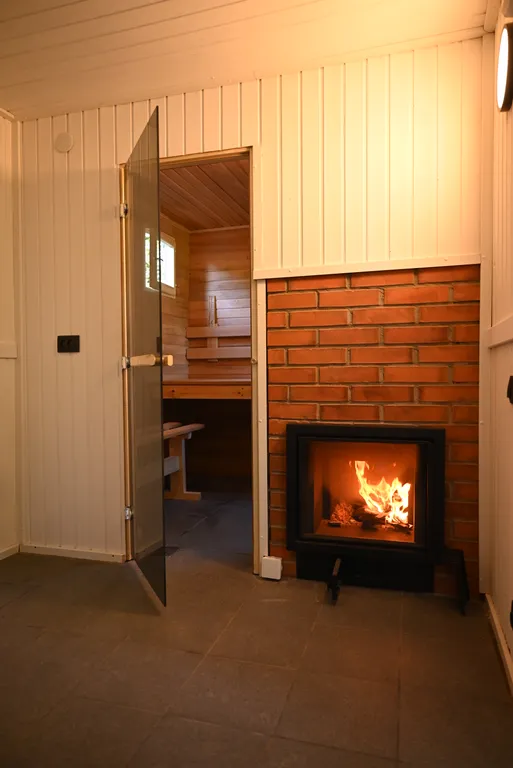 Лесной коттедж