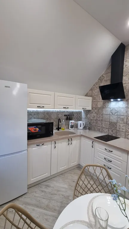 Уютный частный дом с баней рядом с морем