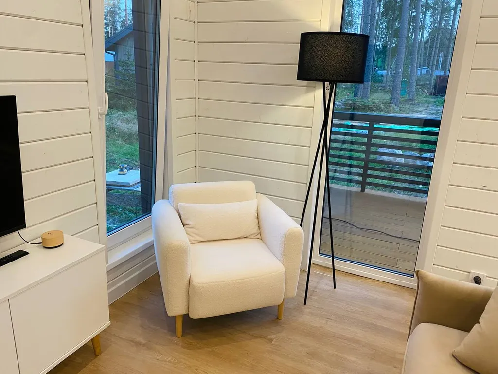 Современный дом с панорамными окнами