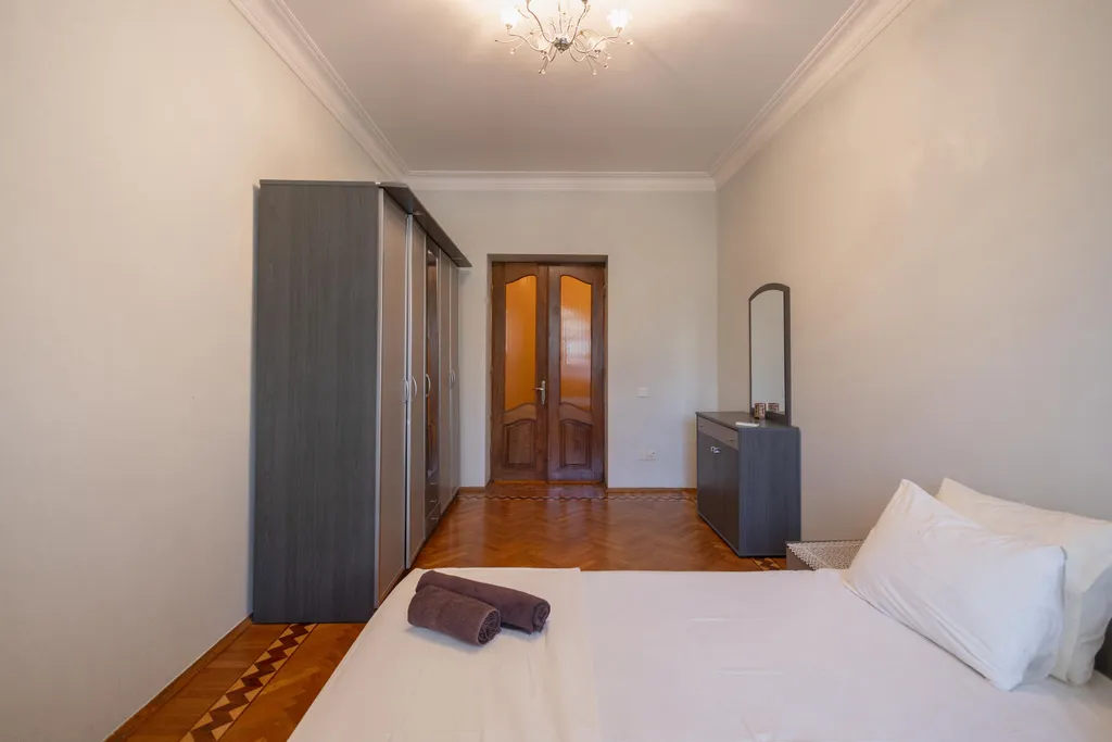 Апартаменты с видом на бульвар на Торговой