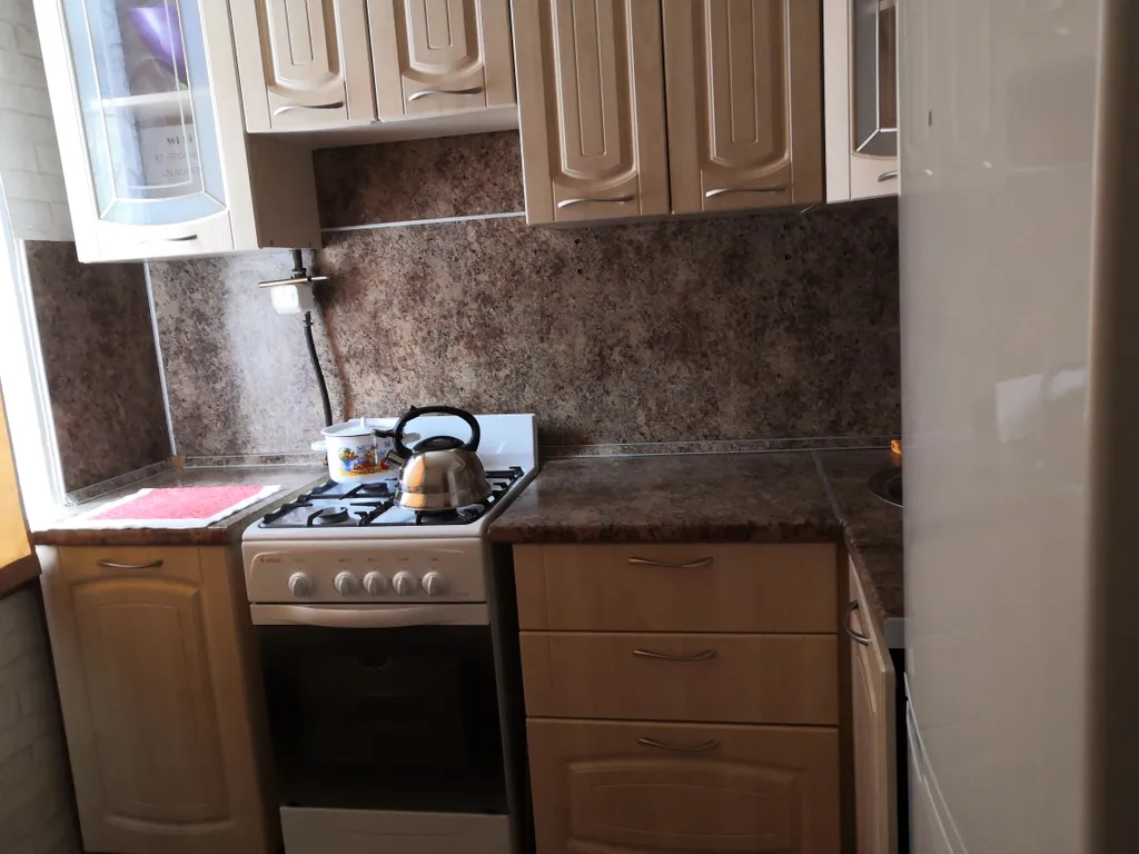 Квартира в районе аэропорта, лётного колледжа ОЛТУГА — аренда посуточно в Омск