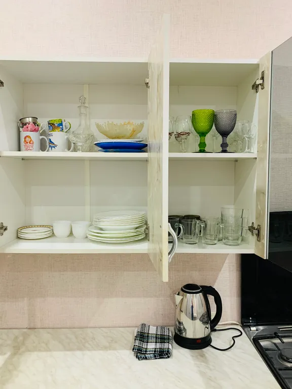 2 комнатная квартира возле Крытого рынка, центр