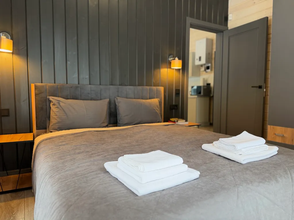 Просторный дом для компании с камином, сауной и общей зоной