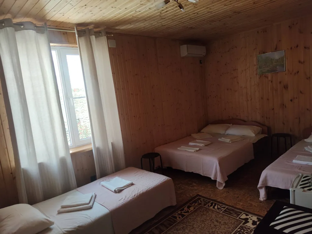 Квартира Комната — аренда посуточно в Голубицкая