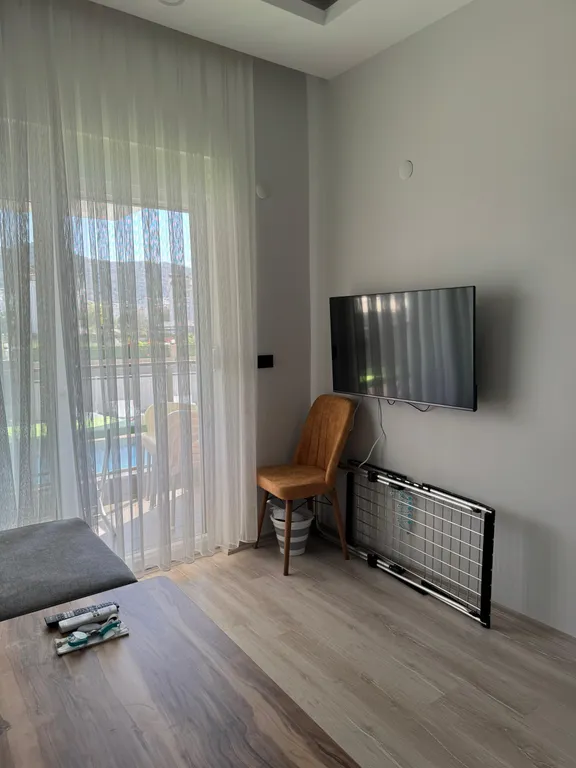 Квартира а Газипаше с видом на гору Селиниус