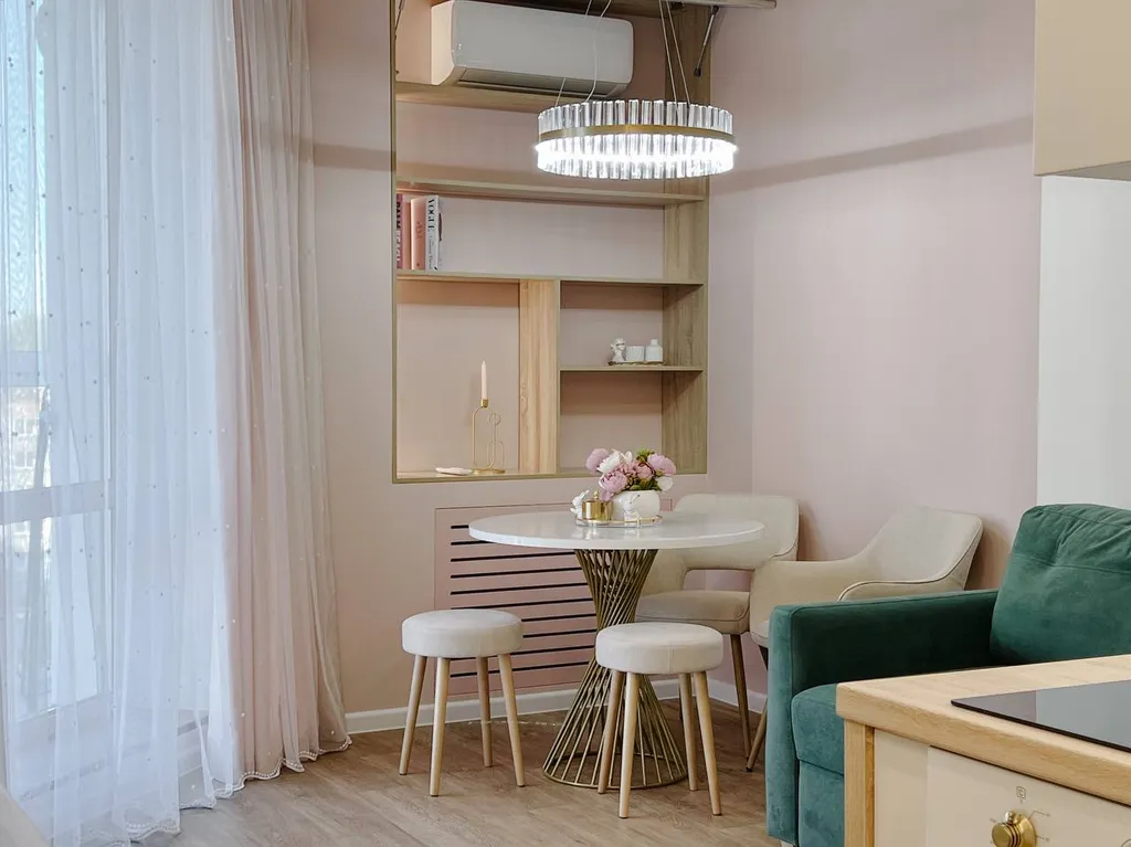 Современная студия с дизайнерским ремонтом рядом с жд вокзалом