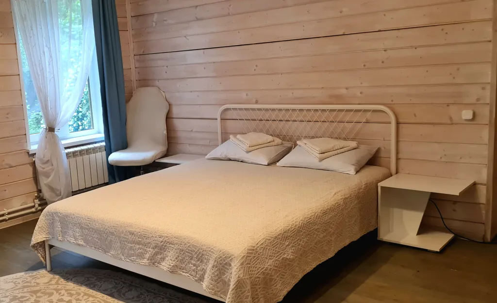 Домик у озера рядом с Москвой