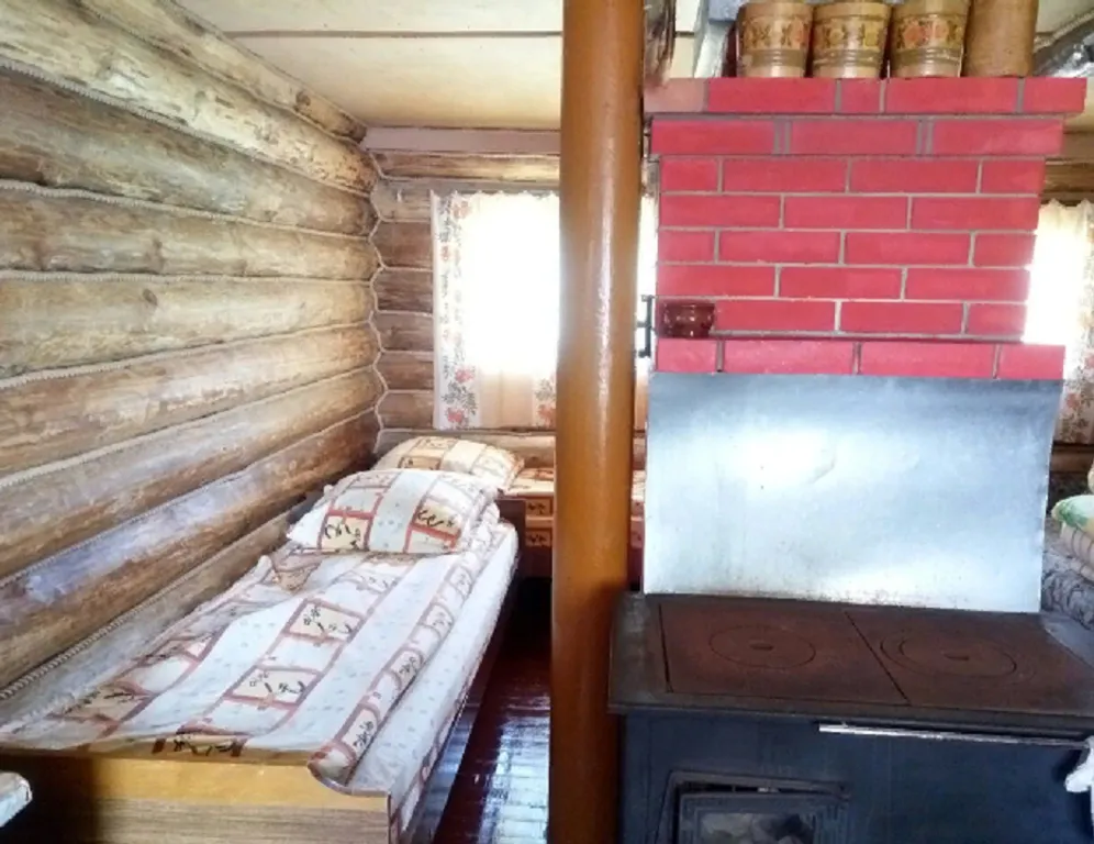 Жилой дом на самом берегу озера Крошнозеро