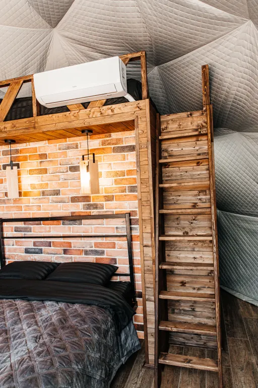 Уютная сфера в стиле лофт