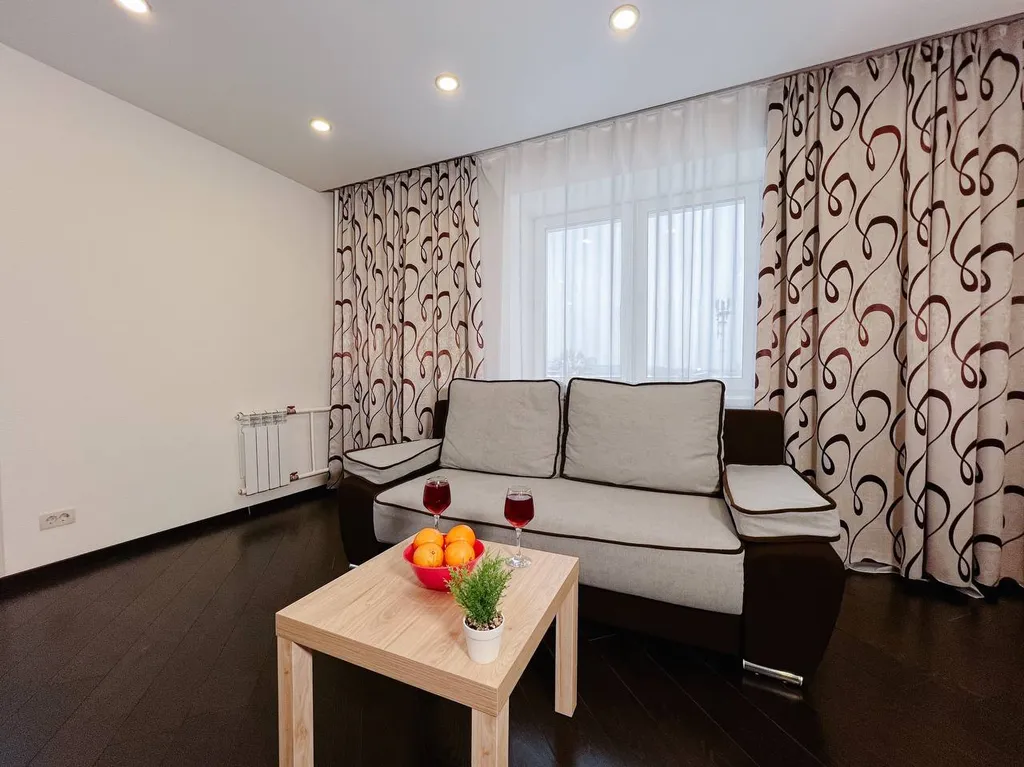 Комфортные двухкомнатные апартаменты в спальном районе города