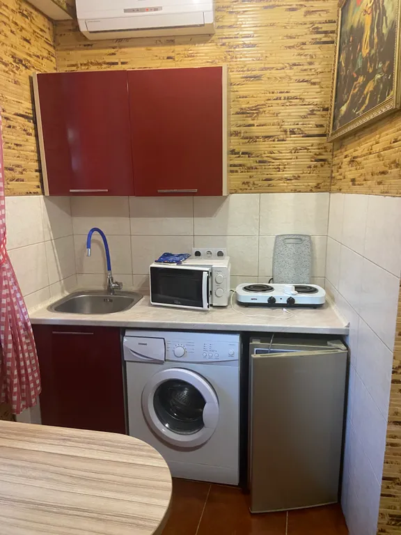 Уютная дачка под ключ с двориком в центре, До моря 200 м, все удобства