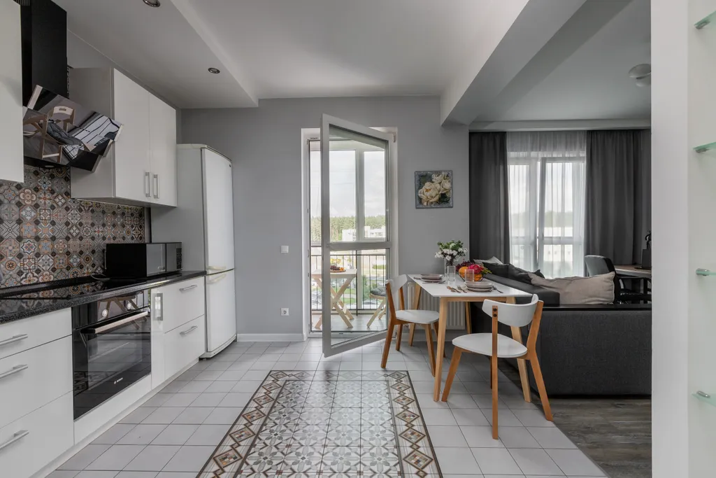 Светлые апартаменты около Dana Mall