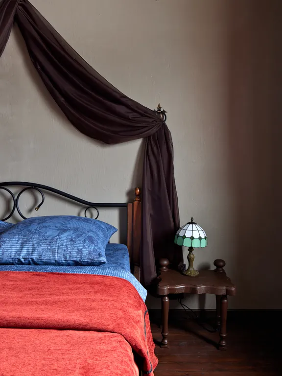 Готический замок Гранат Альдога