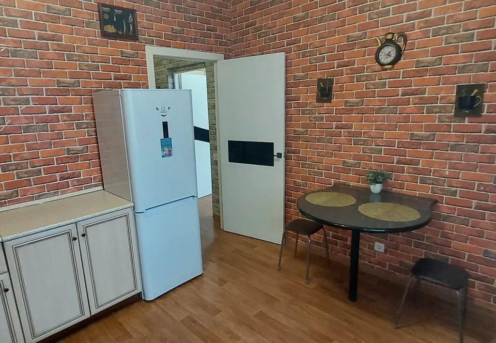 Однушка возле ТЦ Аура