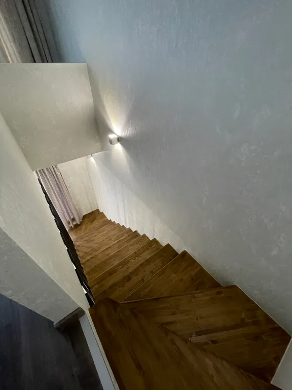 Новая, чистая двухуровневая квартира на берегу реки Волга