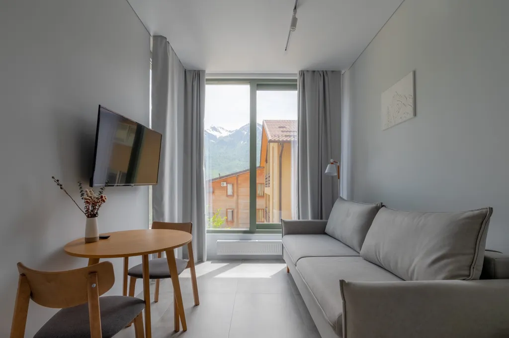 Квартира 1-е апартаменты с видом на горы и бассейном — аренда посуточно в Красная Поляна