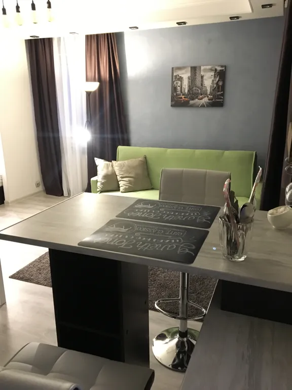 Стильная новая квартира с дизайнерским ремонтом в центре города