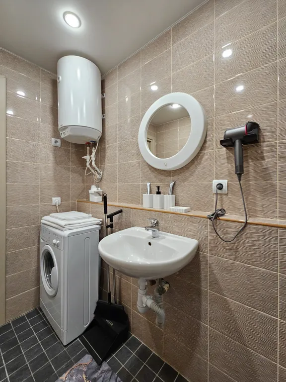 Просторная уютная студия в центре города