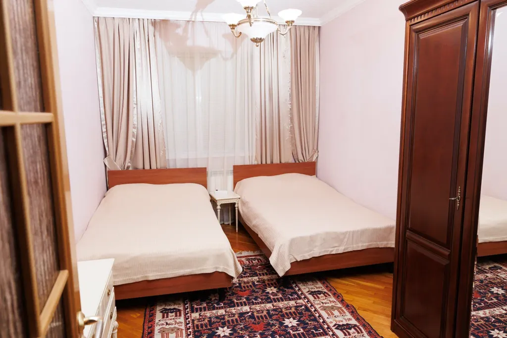 Апартаменты с двором в районе Кемпинг