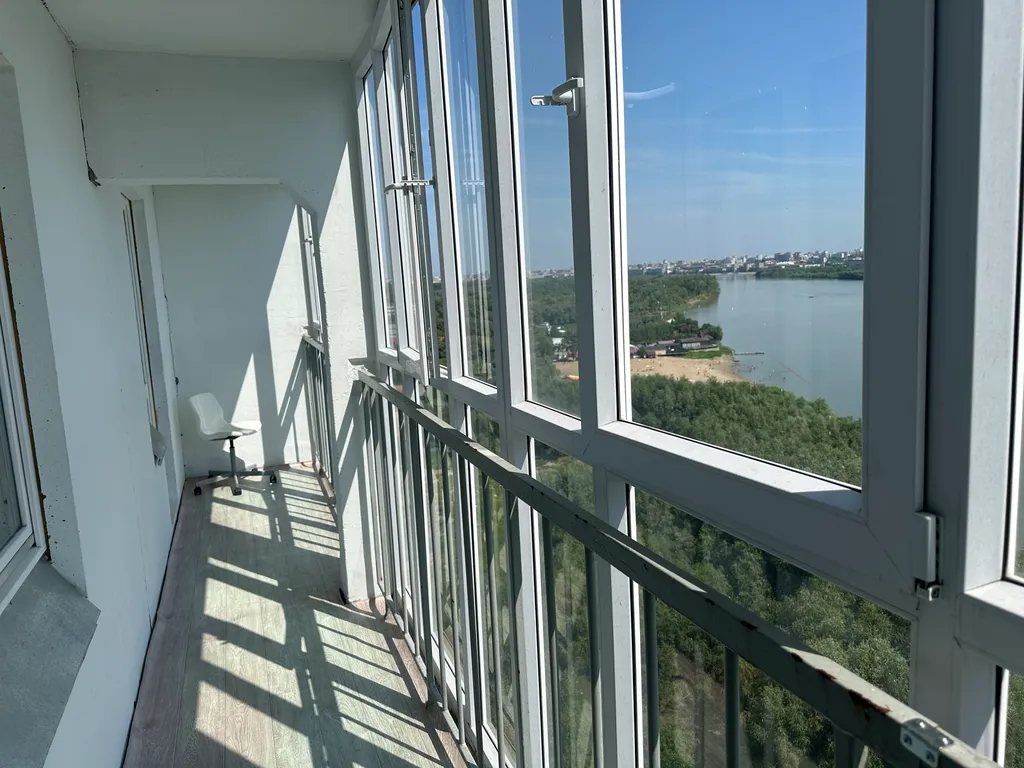 Уютная квартира с отличным видом на Иртыш