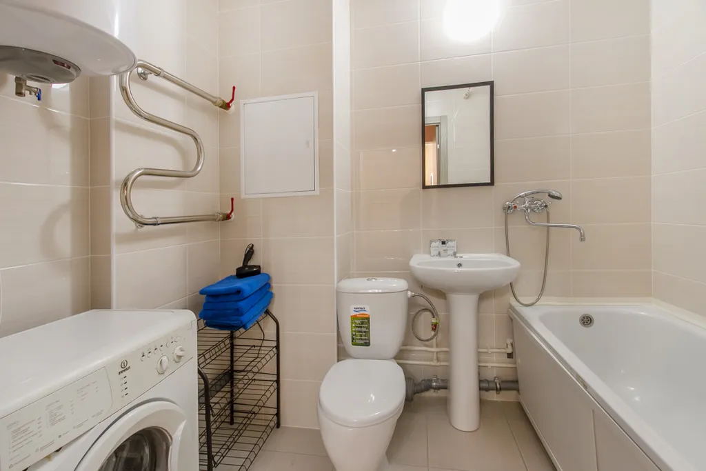 1 комнатная квартира7 мест возле мп, аэропорт, рынок воронежский