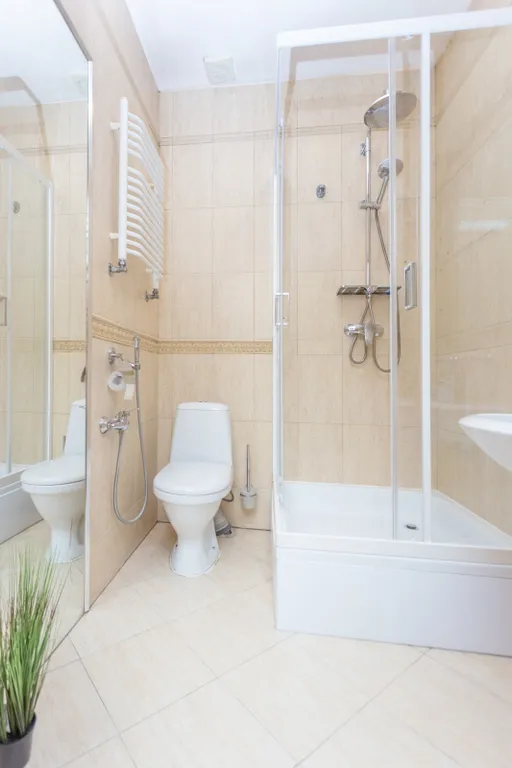 Четырёхкомнатные апартаменты на главном проспекте города