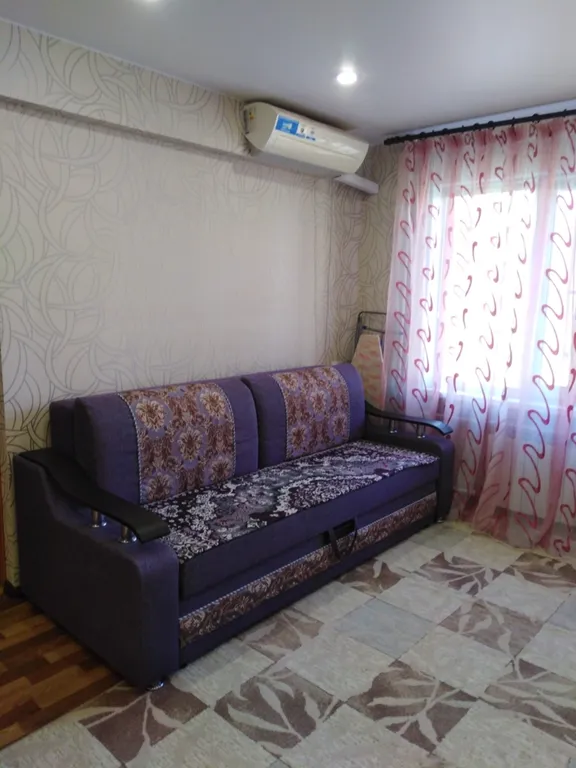 Квартира в 10 минутах езды на подземном трамвае до Мамаева кургана