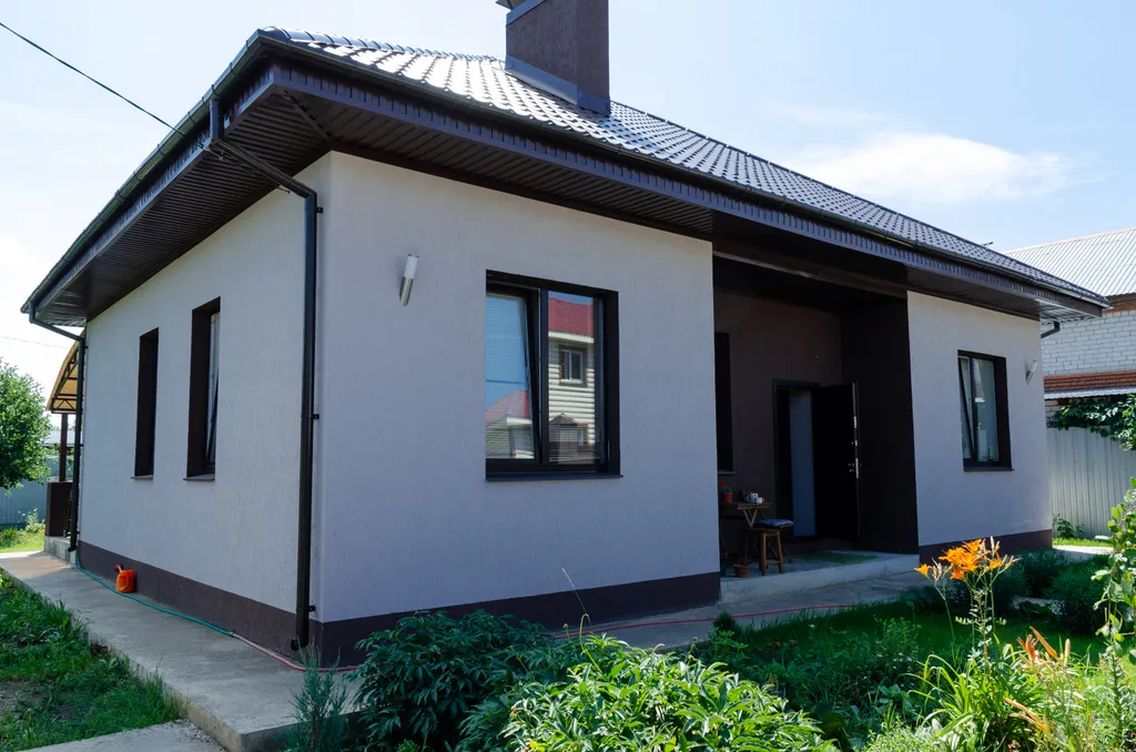 Загородный дом рядом с озером