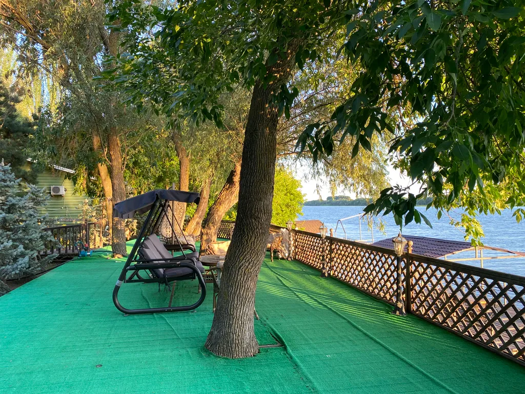 Дом на реке