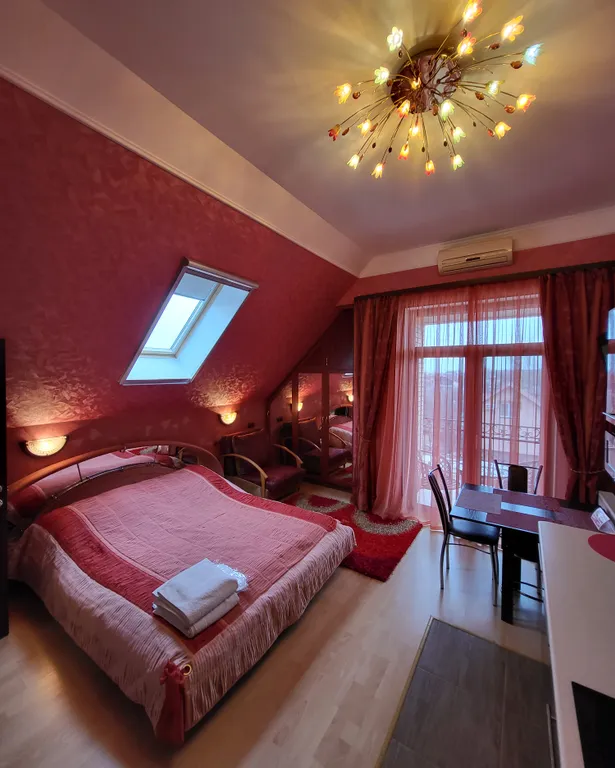 Квартира Апартаменты с кухней балконом — аренда посуточно в Феодосия