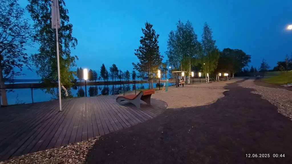 Уютная квартира на берегу озера, с собственным пляжем.