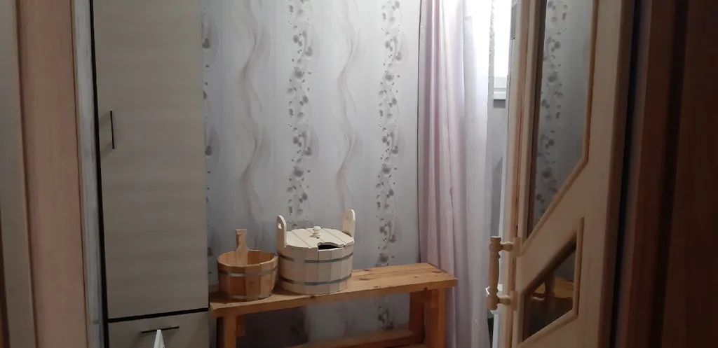 Часть дома рядом с озером