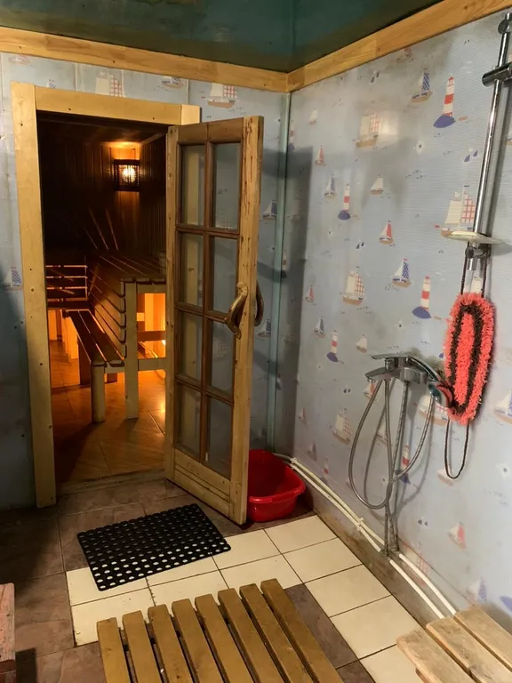 Домик в сосновом бору