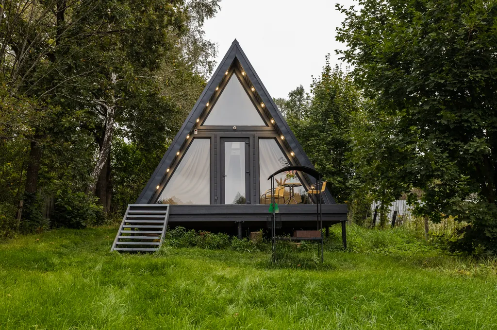 Уютный А-фрейм в современном стиле