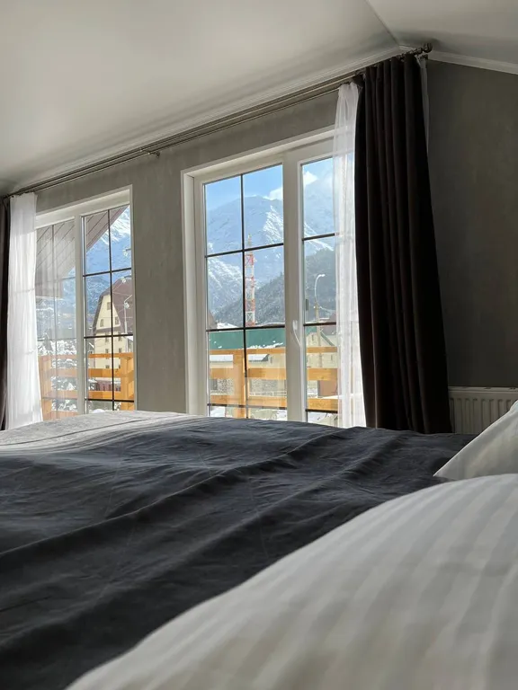 Коттедж-гостевой дом для большой компании