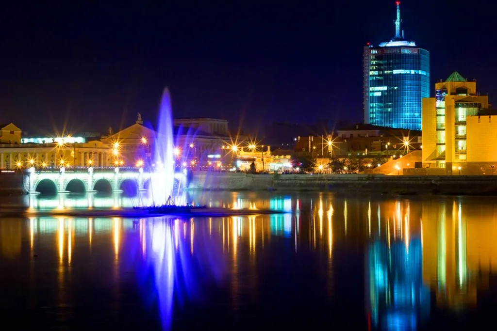 Эксклюзивные евро-апартаменты с сауной на площади Революции