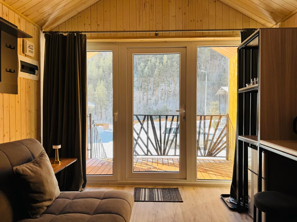 Дом с видом на лес, горы