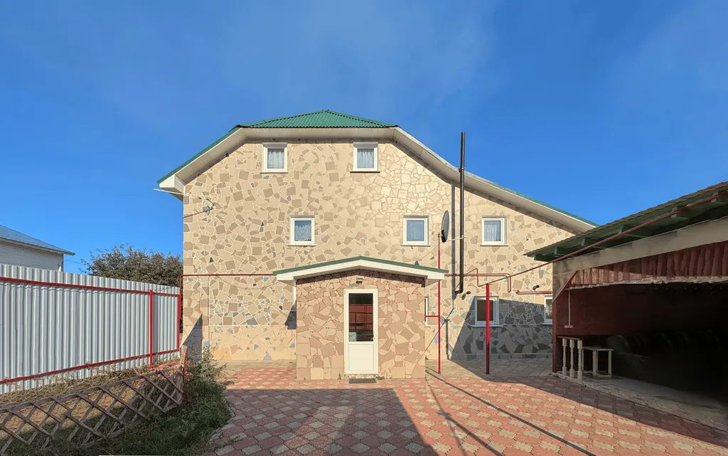 Коттедж Сингапур в коттеджном комплексе