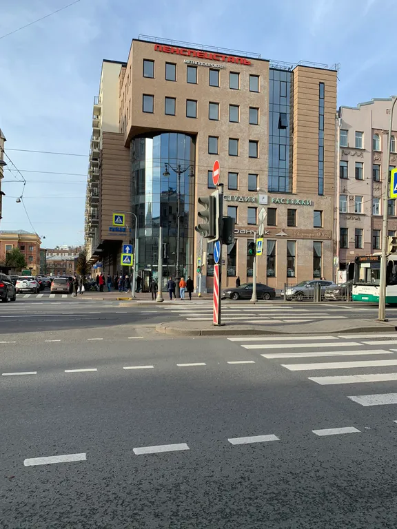 Квартира в доме комфорт класса в центре Санкт-Петербурга