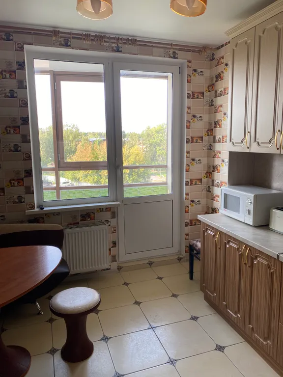 Просторная 3-комнатная квартира в центре. Новый ЖК. Установлен БОЙЛЕР.