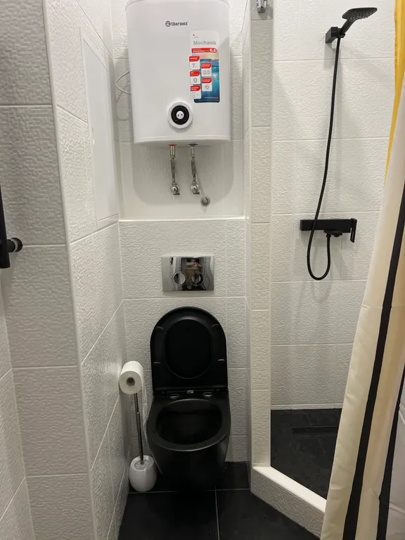 Квартира Квартира Комфортабельная студия с собственной террасой возле Планеты — Красноярск