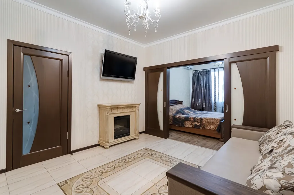 Просторная квартира в районе Шолохова, 10 минут от центра